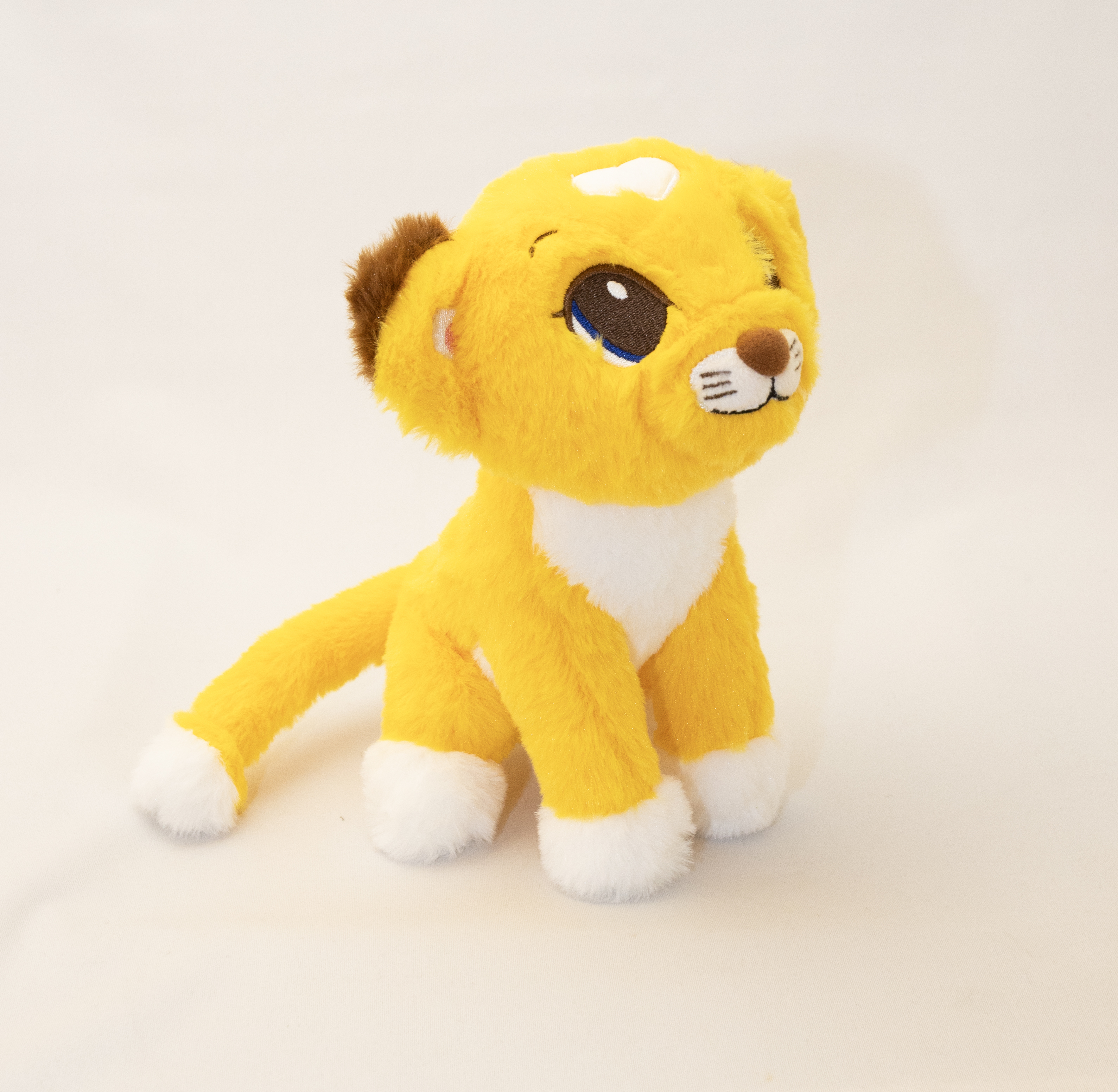 【予約商品】ハートのレオナ ぬいぐるみ