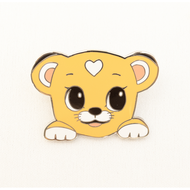 ハートのレオナ ピンバッジ