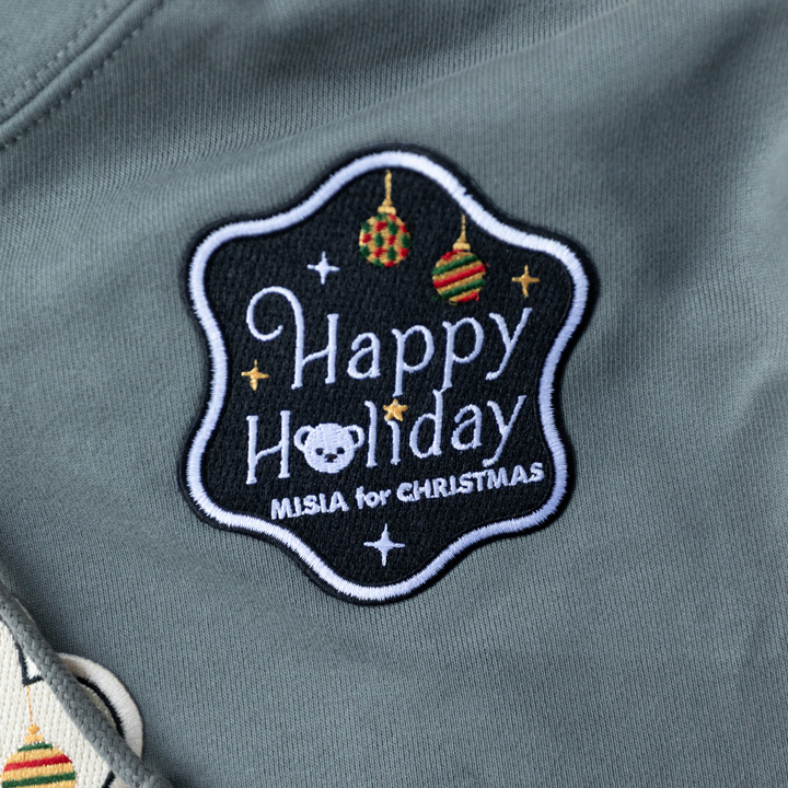 MCML MISIA’s クリスマスワッペンパーカー（ストーングリーン）